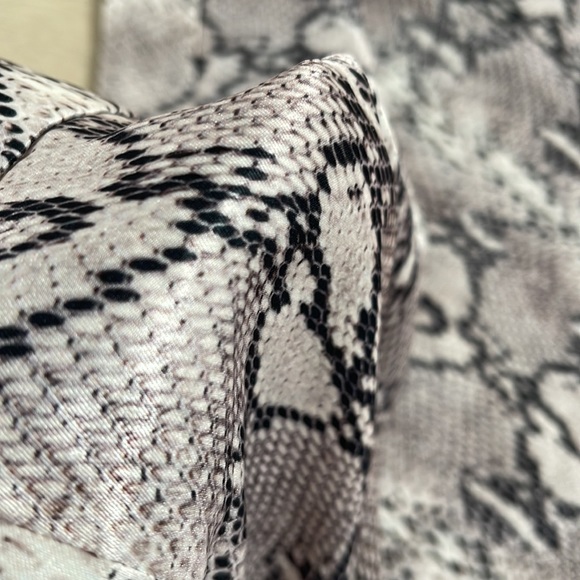 Mango A line Skirt never worn - Picture 4 of 9